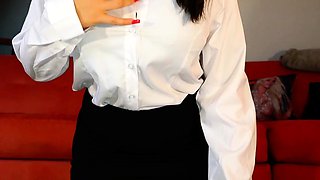 Hot brunette from squirt masturbating on webcam