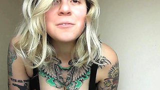 Farts Make Me Horny - Solo Blonde BDSM Fun!