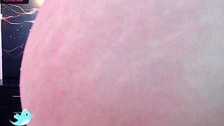 Webcam fun mature brunette with toys cum on cam