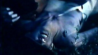 Real amateur babe outdoors getting hot outdoors in hd