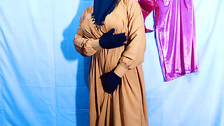 Pakistani Muslim Beauty Queen housewife