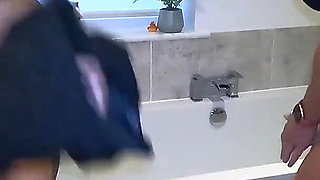 I Let My Bestfriend Pee on Me!