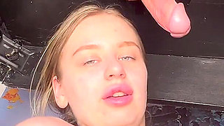 I Milked My Stepdaddy and He Cum on My Feet