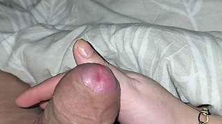 Step Mom Gives Step Son A Morning Handjob eith her tiny hands!
