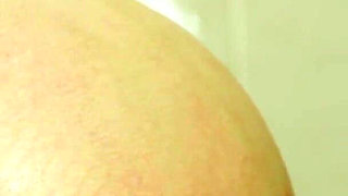 Shower Session with Lucrecia