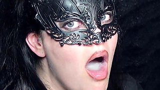 AMATEUR COUGAR GUZZLES HER SPOUSE'S PHAT FOUNTAIN OF JISM - MILLIE FOX