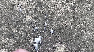 BBW Girl Give Perfect Sloppy Handjob in a Park - Risky and Sloppy