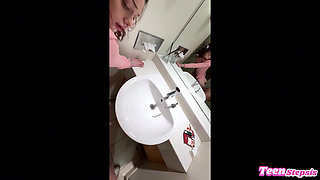 Daisy Love Fucking in a Mall Bathroom