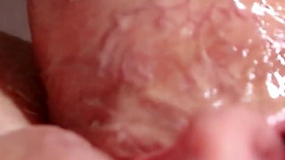Excellent Close-up! Fucking a Wet Pussy and Covering It with Cum