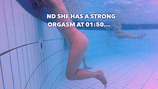 CHINESE GIRL HAS STRONG JET ORGASM