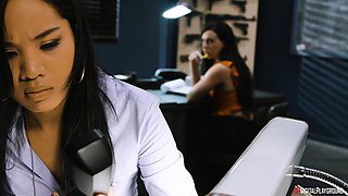 Exotic babe Honey Gold hot sex video