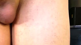 Brunette Tranny jerking in hard dick in solo Webcam