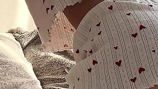 Dirty Talk Masturbation with Clit Rubbing Until She Cums Hard