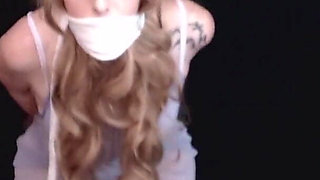 Rapunzel Gets Herself Into a Tangle