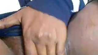 Beauty masturbate and squirt