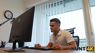 Hunt4k. leya desantis is having aggressive sex with a stranger