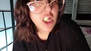 Get Horny and Strip While Chewing Bubblegum - Bunny Looner