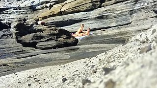 Beach Dick Flash For Two Girls: Fede's Spicy Beach Encounter With My Big Cock