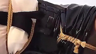 Punish the Female Secretary Who Makes Mistakes Severely 01