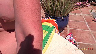 Meeting Hot Mature MILF Maggie Moon at the Hotel Pool