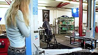 Doggy-style Machine Penetrates