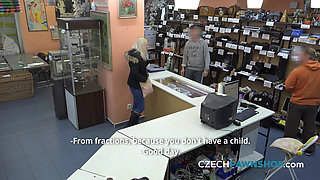 The woman with the handbag likes to swallow (CzechPawnShop)
