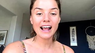 Amazing blonde german webcam milf high heel masturbation