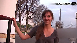 Lovely 18 Year Sandy Does Her First Nude Video Casting