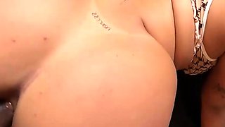 Morena brasileira tem sexo ass fucking intenso com o