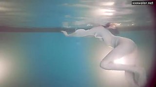 Sasha Vetochka Goes Naked Into The Pool