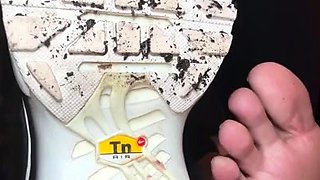 Flexible foot fetish masturbating with feet and hands