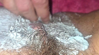 Shaving Sexywifedd's big hairy pussy
