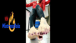 Dirty Feet Wanna Lick It