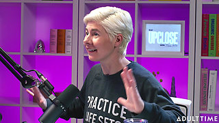 Xwife Karen: Golden Showers & Girls Gone Wild the Adult Time Podcast