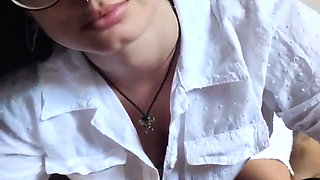 Incredible Slobbery and Greedy Blowjob That White Moon Gave This Morning