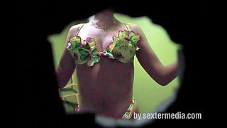 Blowjob in the Swimming Pool