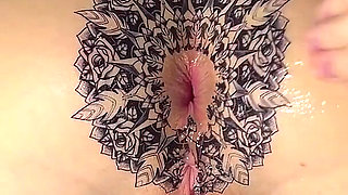 Skinny Sexy White Girl Powerfully Bangs Her Ass with Her Hand