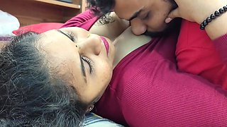 Mallu Hot Girl In Modern Dress Seduce Her Boy Friend And Hot Romance With Boobs Suck