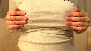 I'll Show You How I Masturbate Until I Cum While Pregnant and I'll Also Show You My Big Tits Along with My Big Ass.