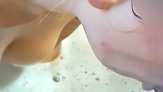 Innocent Bath with My Stepsis Ended with Me Filling Her Mouth