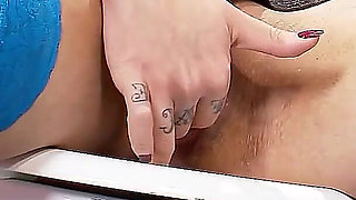 Big Tit Skinny Teen Mai Fucked Through Wall on Toilet