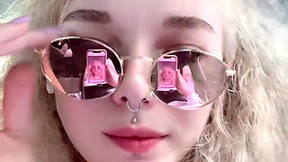 What Are You Doing? Today I Will Be Naughty