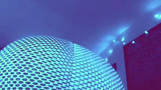 Rosie's Camel-toe Makes a Debut