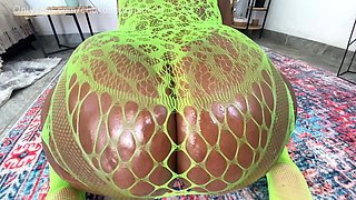 JERK OFF TO THE BIGGEST JUICIEST ASS! JOI