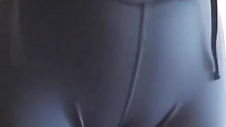 Wanna My Tight Cameltoe Getting Wet?