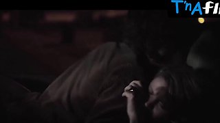 Amy Seimetz Ass, Cupcakes Sequence in nine Total Moons