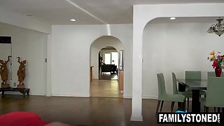 Having A 3some With His With London River And Max Fills